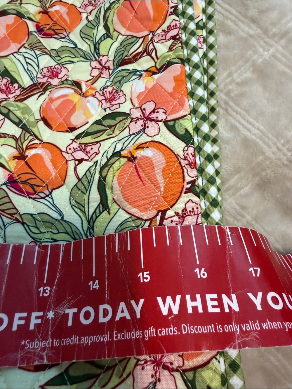 Vera Bradley special edition tote. NWT - Picture 12 of 14